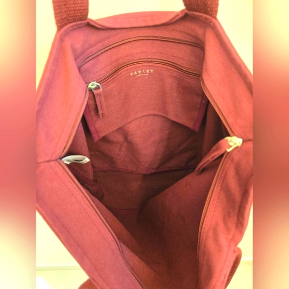 EUC Radley London "Sparkle" Tote Bag In Burgundy - Picture 4 of 4